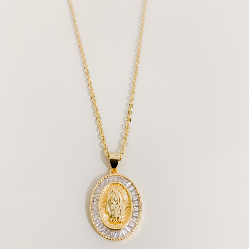 🎉HP🎉Virgin Mary Necklace | 14k Gold Filled - Picture 7 of 9
